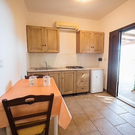 Villa Urania Торе Сан Джовани Удженто Екстериор снимка